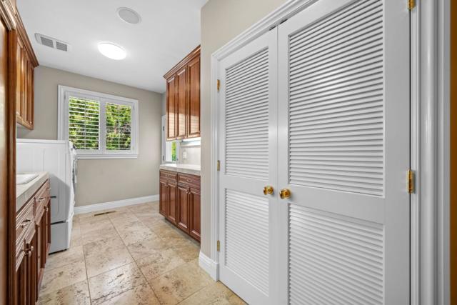 6585 Redwood Retreat Road, Gilroy CA: https://media.crmls.org/mediaz/1707f6b7-ba41-41b2-a146-d01692ed2812.jpg