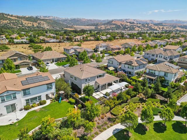 18713 White Moon Drive, Morgan Hill CA: https://media.crmls.org/mediaz/1708e87a-c7c8-4af5-974b-ecc9ffa0ab6e.jpg