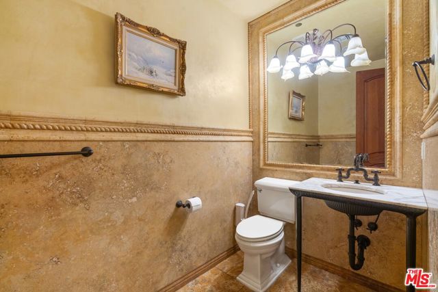 Image 12 of 38 For 919 Gretna Green Way