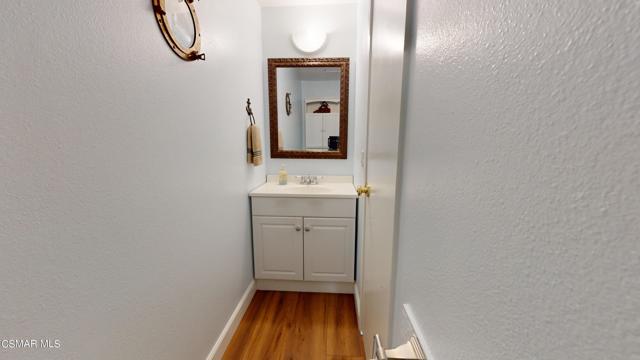 232 Gazania Court, Thousand Oaks CA: https://media.crmls.org/mediaz/170907ef-15ee-4e3d-8946-fd90ecb40aa8.jpg