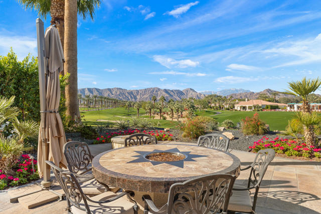 50605 Verano Drive, La Quinta CA: https://media.crmls.org/mediaz/1709a74d-b79f-4c2a-92cb-c7f53fbb2c43.jpg