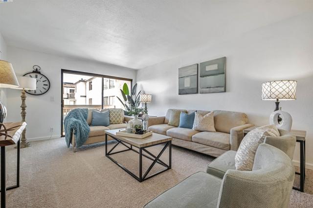 14101 e 14th, San Leandro CA: https://media.crmls.org/mediaz/170d53fc-8386-47de-aaa4-0a6cee2a4379.jpg