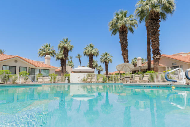 106 Celano Circle, Palm Desert CA: https://media.crmls.org/mediaz/170da463-cbd0-4d82-8a09-8058bf4e2e50.jpg