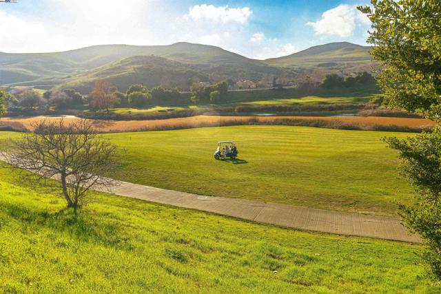 7064 Alder Creek Rd, Vallejo CA: https://media.crmls.org/mediaz/170de5a5-a1e1-474a-923a-d1a4256fc085.jpg