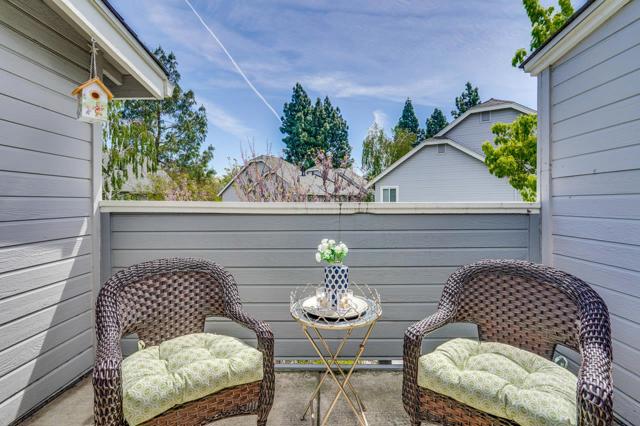 336 Shadow Run Drive, San Jose CA: https://media.crmls.org/mediaz/170e0953-4c2e-458b-b23c-9b325fbc4f4c.jpg