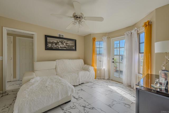 22633 Inspiration Pt, Canyon Lake CA: https://media.crmls.org/mediaz/170ef067-470d-4293-bd63-decd11a21927.jpg