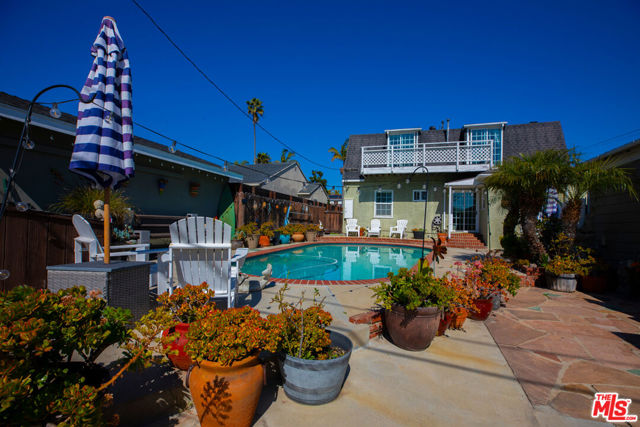 6422 87th Place, Los Angeles, California 90045, 4 Bedrooms Bedrooms, ,2 BathroomsBathrooms,Single Family Residence,For Sale,87th,25502489