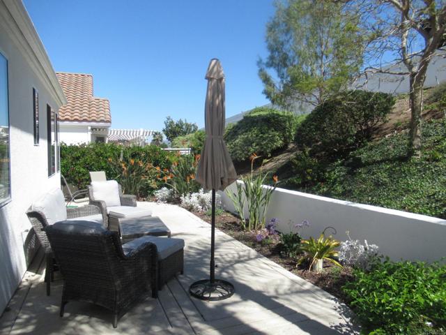 Detail Gallery Image 19 of 39 For 6033 Patmos Way, Oceanside,  CA 92056 - 2 Beds | 2/1 Baths