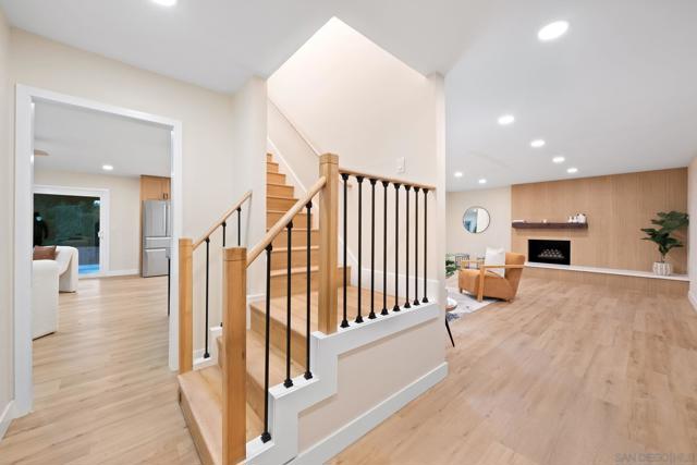 9401 Broadmoor Pl, La Mesa CA: https://media.crmls.org/mediaz/171032ad-c296-4d69-9c58-1ae820044de6.jpg