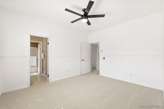 2337 Douglaston Glen, Escondido CA: https://media.crmls.org/mediaz/171046a8-6f2e-4e67-a9e5-83524f5f52a4.jpg