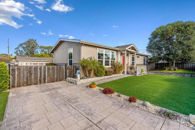 541 Casanova Avenue, Monterey CA: https://media.crmls.org/mediaz/171131b3-2772-4f44-a885-6e1f1a3bf2dc.jpg