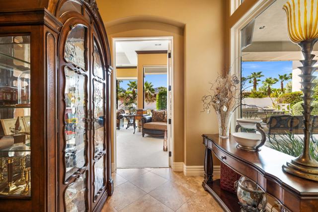 54195 Alysheba Drive, La Quinta CA: https://media.crmls.org/mediaz/17114994-70d2-4219-a636-25da35398021.jpg