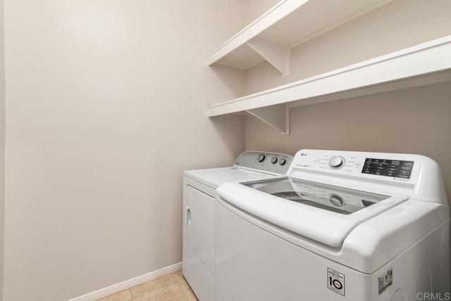 13020 La Porta Point, San Diego CA: https://media.crmls.org/mediaz/17126947-b0b8-4cd3-9303-aacc1fe615af.jpg