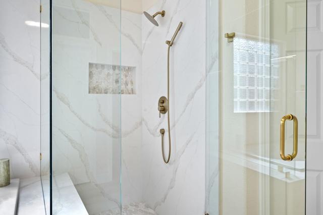 44397 Royal Lytham Drive, Indio CA: https://media.crmls.org/mediaz/17126c2d-29bb-4d07-a231-cc995854679c.jpg