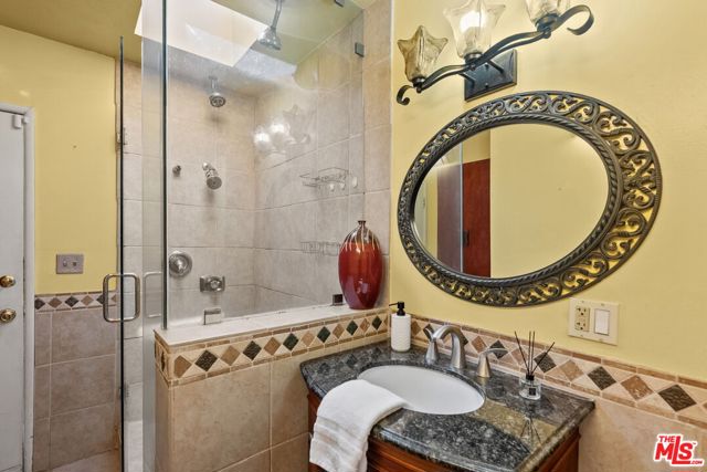 6319 Willowcrest Avenue, North Hollywood CA: https://media.crmls.org/mediaz/17137ee3-8d15-4990-a2bb-e25f37491d24.jpg