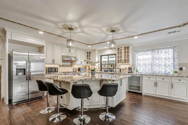 101 S 13th Street, San Jose CA: https://media.crmls.org/mediaz/1714b0cb-3563-4e77-96a7-e72dca565846.jpg