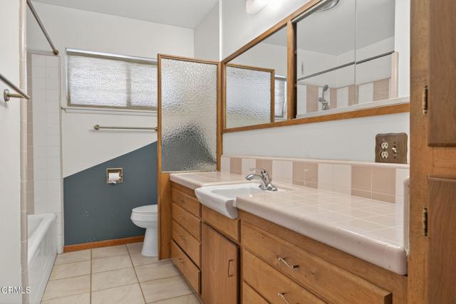 221 Seton Hall Avenue, Ventura CA: https://media.crmls.org/mediaz/1715b221-1c69-4311-9c6a-649c04fc820a.jpg