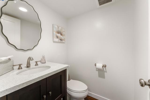 40654 WOLCOTT PLACE, Fremont CA: https://media.crmls.org/mediaz/1716ca48-519b-4ff4-b0d2-7499a623aef6.jpg