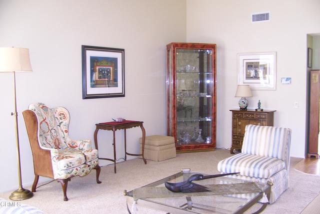 22106 Village 22, Camarillo CA: https://media.crmls.org/mediaz/171717c2-8912-4cbf-a24a-3ae7779c414f.jpg
