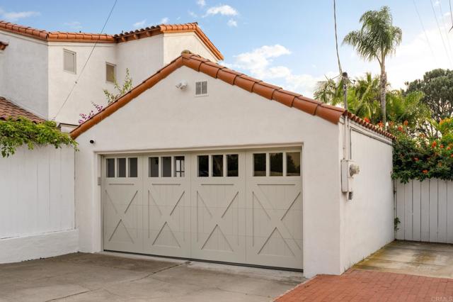 Detail Gallery Image 40 of 47 For 654 Bonair Pl, La Jolla,  CA 92037 - 5 Beds | 4 Baths