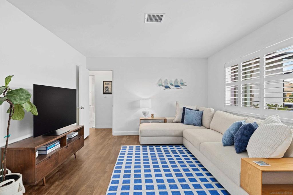 3027 Linda Dr - photo 6