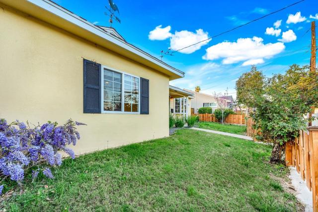 4920 Elsa Road, San Diego CA: https://media.crmls.org/mediaz/1718d8b7-5bf9-4b81-a210-74acfc6b20a5.jpg