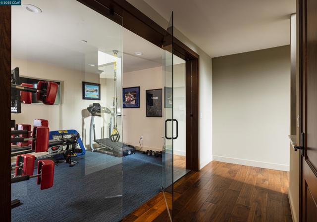 42 Tappan Ln, Orinda CA: https://media.crmls.org/mediaz/171a818e-f95e-4843-a7d7-47263c15e723.jpg