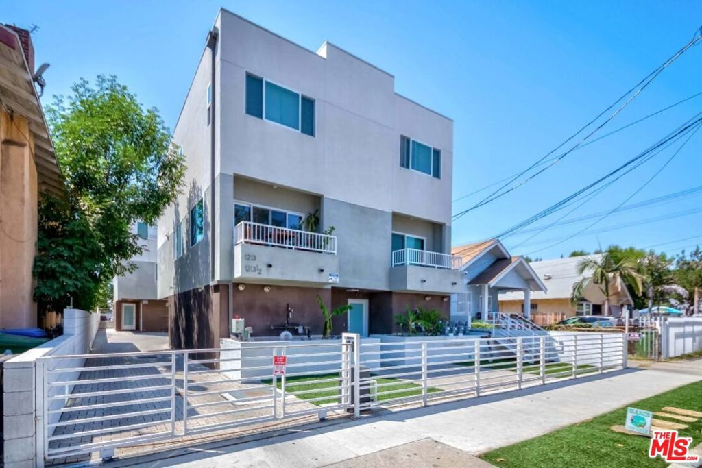 1211 Fedora Street, Los Angeles, CA 90006