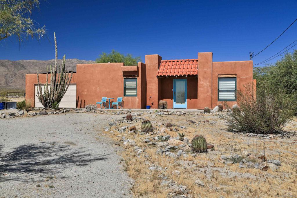 3890 Pecos Dr