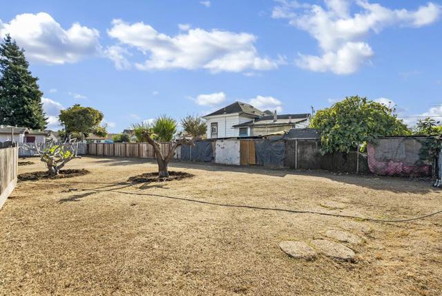 119 Ford Street, Watsonville CA: https://media.crmls.org/mediaz/171c41e8-18f3-4a60-85cf-525a3dd22c26.jpg