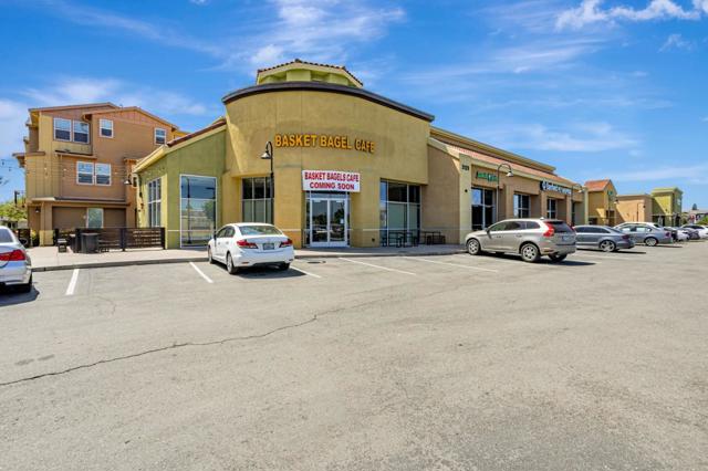 1656 Prime Place, San Jose CA: https://media.crmls.org/mediaz/171c4973-509c-4ee3-8be5-15f8abd41d7f.jpg