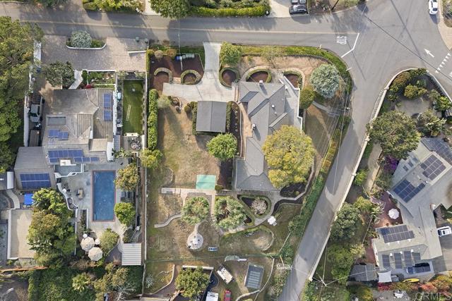 Detail Gallery Image 15 of 73 For 10945 Puebla Dr, La Mesa,  CA 91941 - 3 Beds | 2/1 Baths