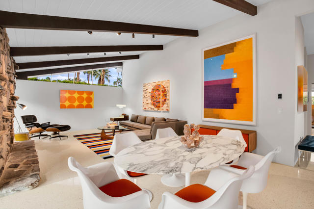 Image 12 of 83 For 992 La Jolla Road