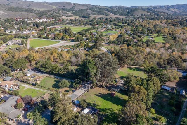 27415 Schulte Road, Carmel CA: https://media.crmls.org/mediaz/171e5048-5714-43d4-b3bf-cd2ffc97c701.jpg