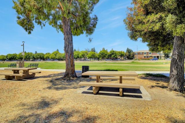 445 S 22nd Street, San Jose CA: https://media.crmls.org/mediaz/171e5eaa-1c15-42b7-b5a0-e34400dee3d6.jpg