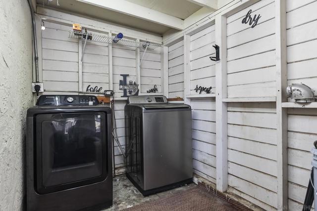 1167 Peutz Valley Rd, Alpine CA: https://media.crmls.org/mediaz/171f00aa-b0af-401d-8408-385092e4d2bc.jpg