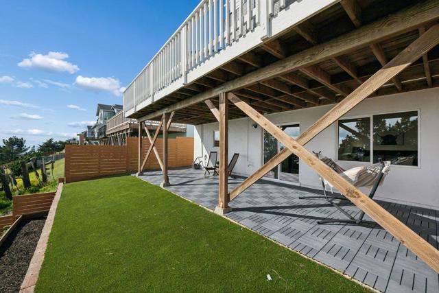 170 Beachview Avenue, Pacifica CA: https://media.crmls.org/mediaz/171f5ae6-87e5-4e66-8c1f-061ee60d82ee.jpg