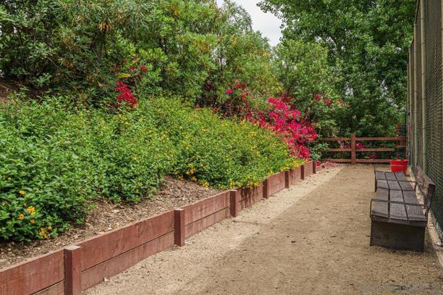 1625 Hotel Cir S, San Diego CA: https://media.crmls.org/mediaz/17216b9f-d777-4337-9b5c-b79faf5864b6.jpg