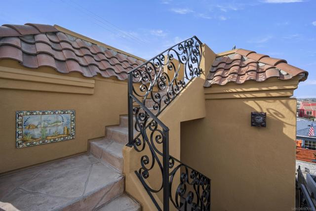 715 Toulon Ct, Outside Area (Inside Ca) CA: https://media.crmls.org/mediaz/1721f8c8-00fc-4f8c-8950-03dc92c14047.jpg