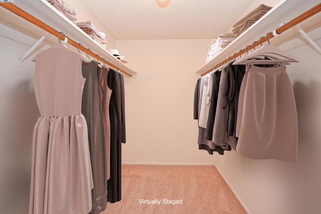 320 N Civic Dr, Walnut Creek CA: https://media.crmls.org/mediaz/17221ff8-1868-4b9e-a8af-d336c7af9dc7.jpg