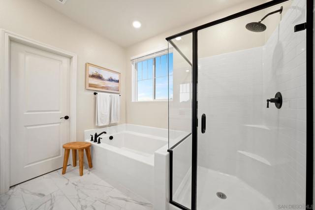 28079 Harvest Ct, Valley Center CA: https://media.crmls.org/mediaz/17229da0-4e0e-4e74-8d15-8b628cd0e29c.jpg