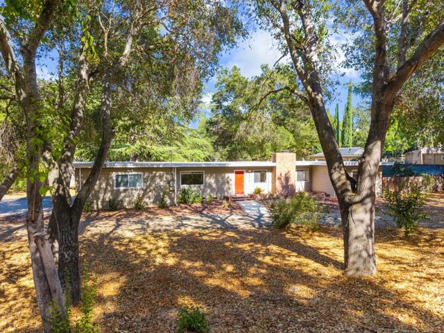20141 Mendelsohn Lane, Saratoga CA: https://media.crmls.org/mediaz/1722ec65-74c2-420b-9639-96c78e838cf4.jpg