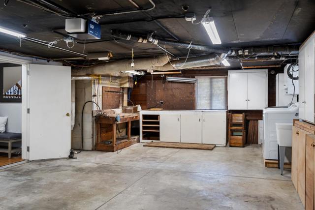 50 La Prenda, Millbrae CA: https://media.crmls.org/mediaz/1722fe8e-bee2-429b-8792-d061483fdbe8.jpg