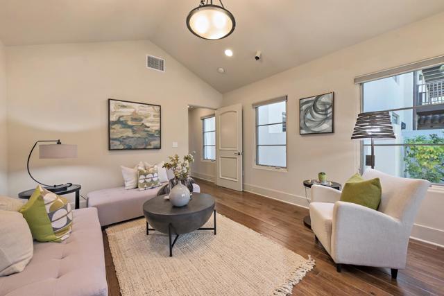 117 W 3rd Avenue, San Mateo CA: https://media.crmls.org/mediaz/17236c4f-7674-4322-92be-a2267091e3ac.jpg