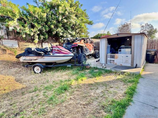 8125 8127 Helm Street, San Diego CA: https://media.crmls.org/mediaz/17245e73-a403-4663-9f20-c8e8d84b9318.jpg
