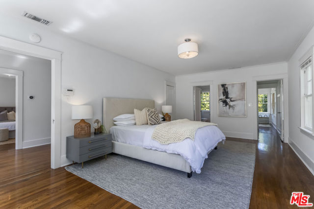 1622 N Orange Grove Avenue, Los Angeles CA: https://media.crmls.org/mediaz/1725cda3-6308-4a86-a354-c3789e821427.jpg
