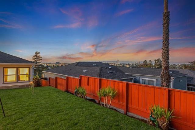 217 W 40th Avenue, San Mateo CA: https://media.crmls.org/mediaz/1726390a-aa4f-4613-8b10-c307ef7f8a6d.jpg