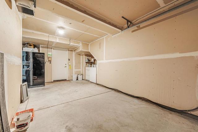1684 Tupolo Drive, San Jose CA: https://media.crmls.org/mediaz/17264da3-cb54-44b9-a2c2-3e9c7e9a180f.jpg