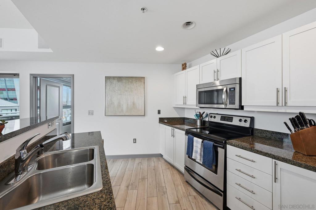 253 10th - photo 12