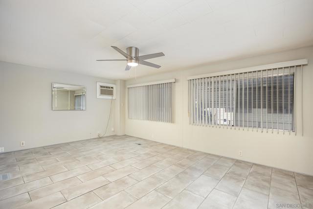 2950 Iris Ave, San Diego CA: https://media.crmls.org/mediaz/1726b62f-9994-4489-8df5-9a95df1ee431.jpg